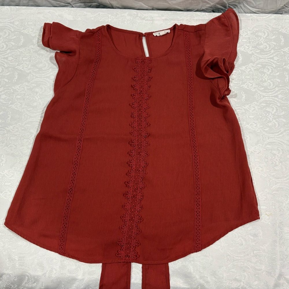 Mine Flutter Sleeve Blouse - rust color woman’s size med